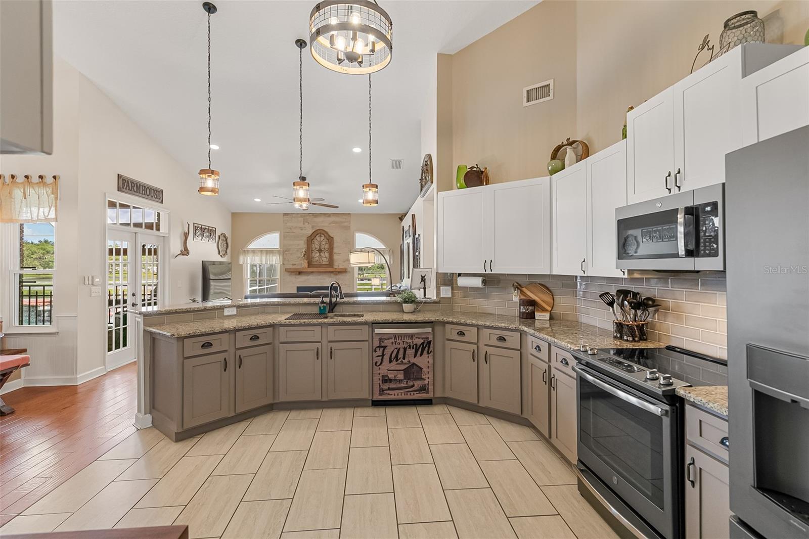 Image 8 of 94 For 620 Willow Pond Lane