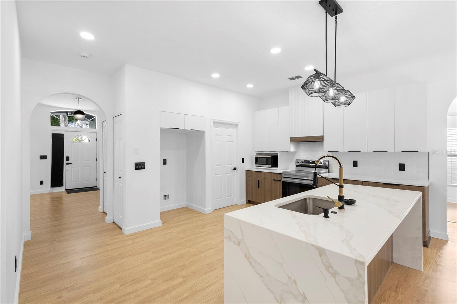 Image 12 of 48 For 5173 Jetsail Drive