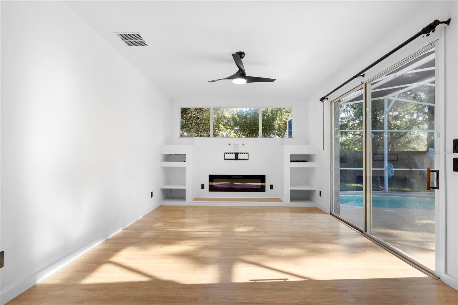 Image 20 of 48 For 5173 Jetsail Drive