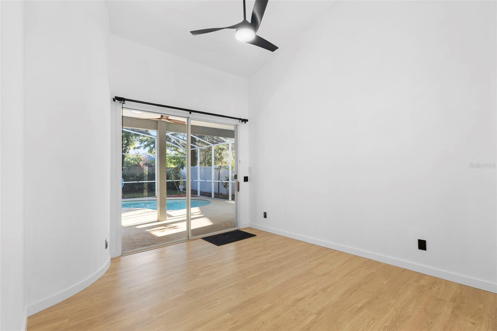 Image 22 of 48 For 5173 Jetsail Drive