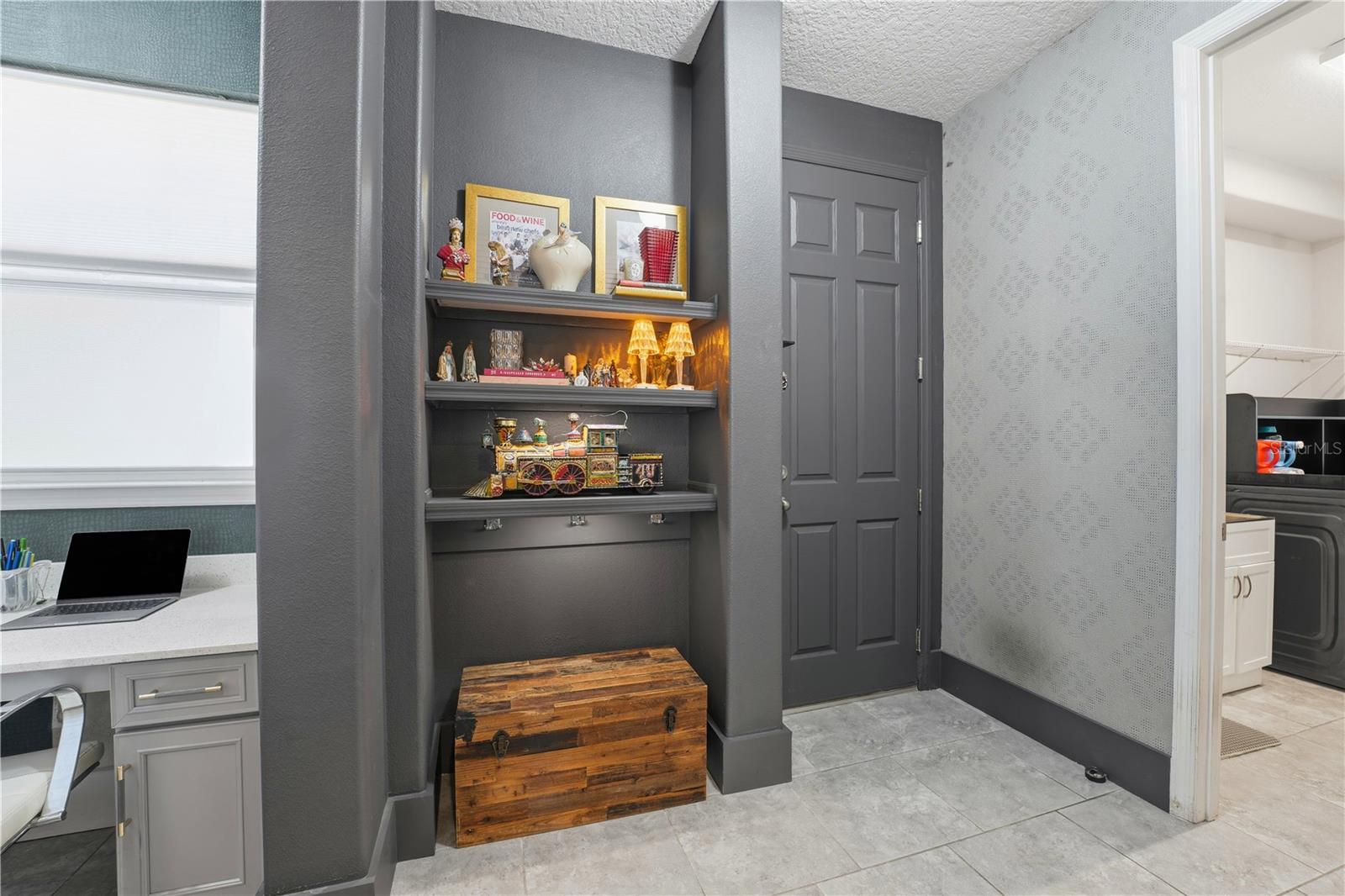 Image 21 of 70 For 626 Oxford Chase Drive