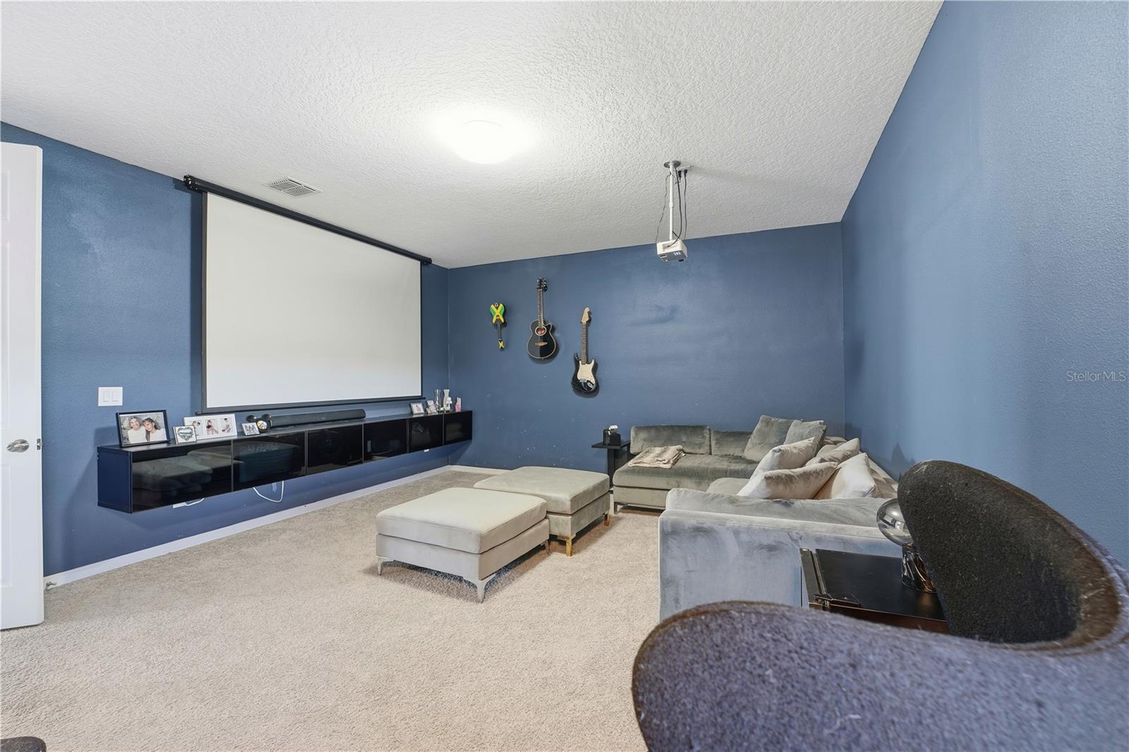 Image 30 of 70 For 626 Oxford Chase Drive