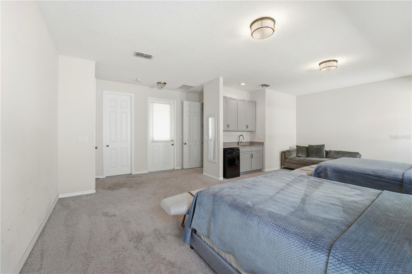 Image 36 of 70 For 626 Oxford Chase Drive