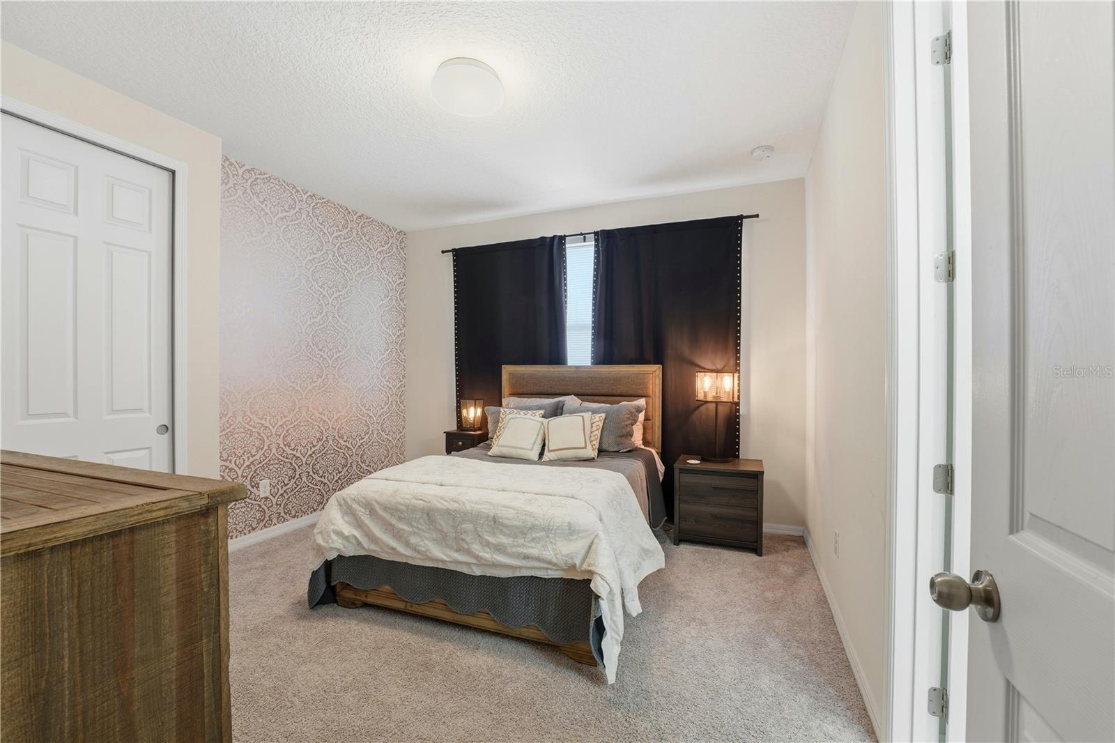 Image 38 of 70 For 626 Oxford Chase Drive