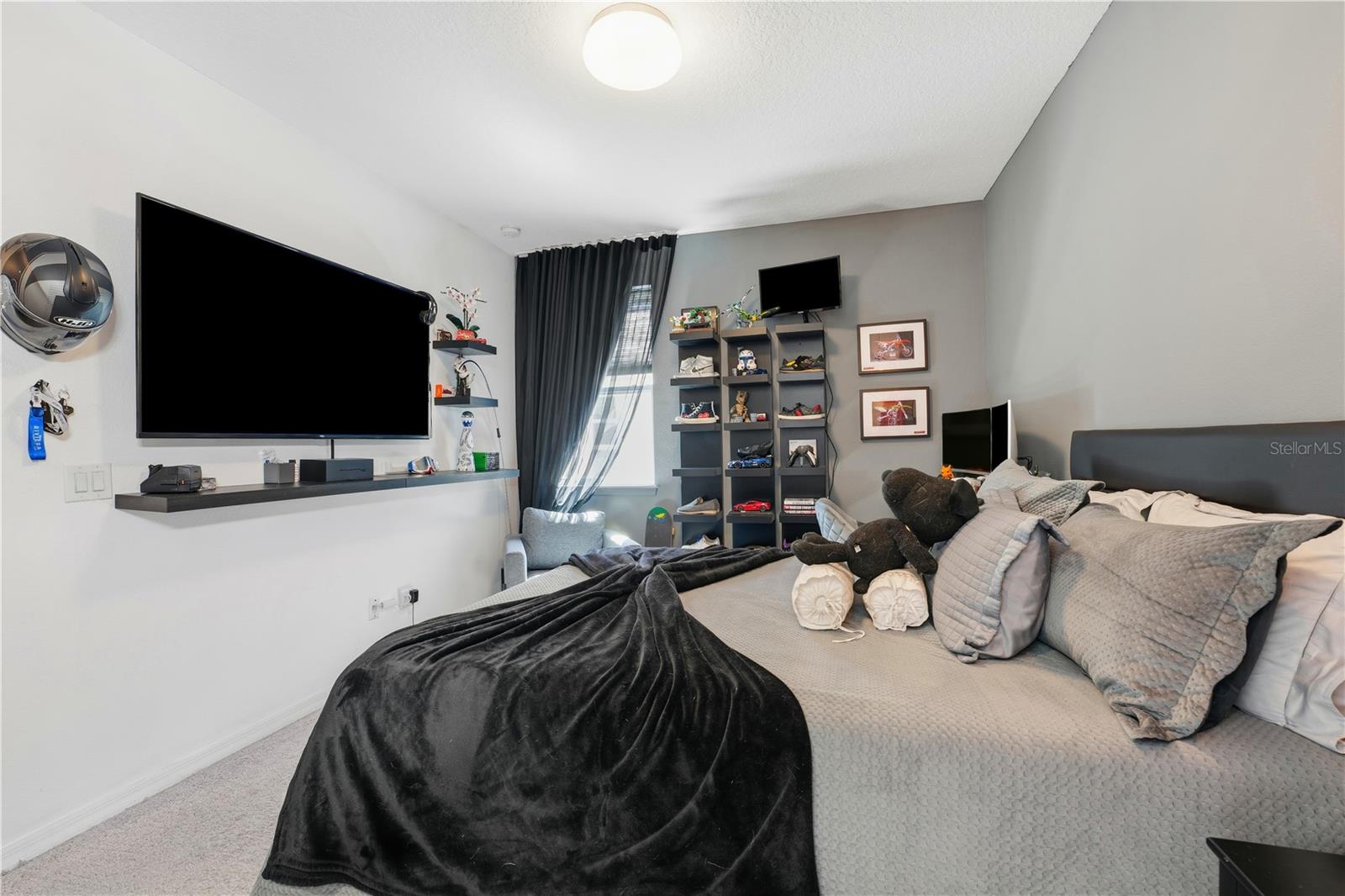 Image 42 of 70 For 626 Oxford Chase Drive