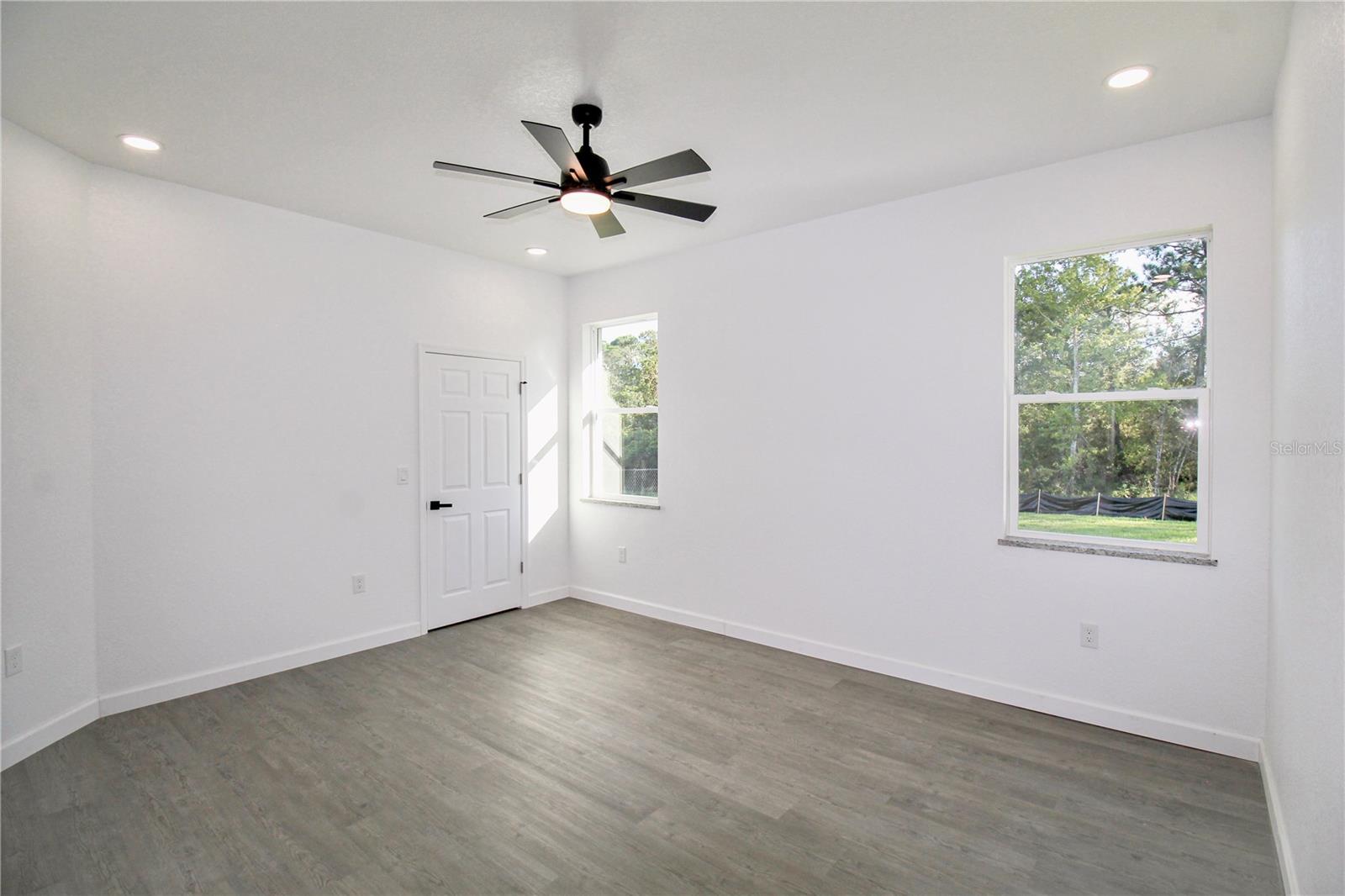 Image 13 of 35 For 1807 Azalea Terrace