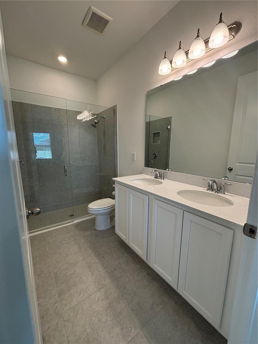 Image 13 of 41 For 1625 Hill Park Drive