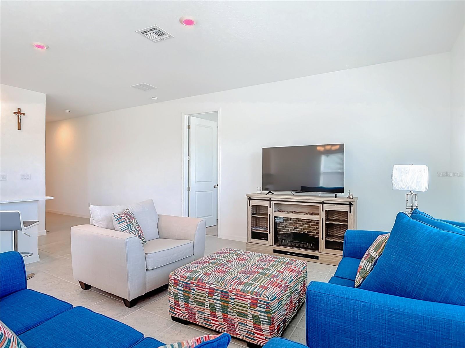 Image 21 of 41 For 1625 Hill Park Drive