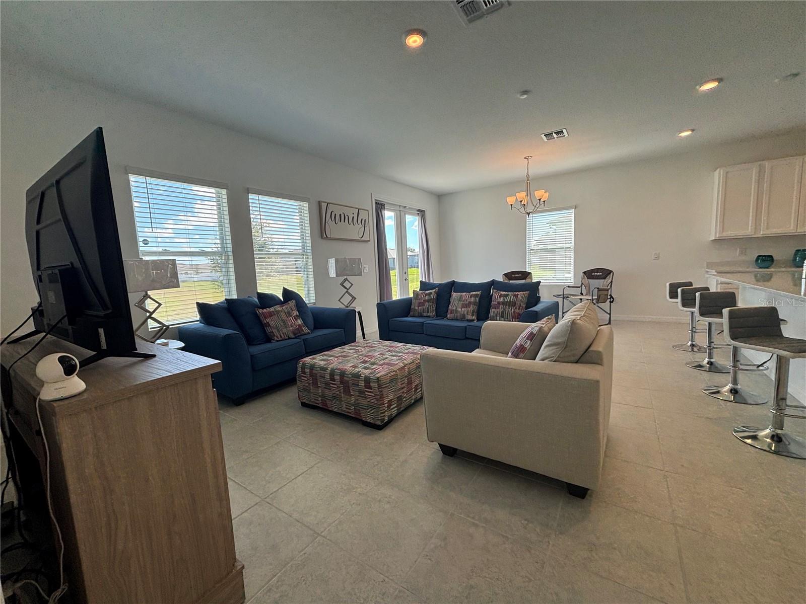 Image 5 of 41 For 1625 Hill Park Drive