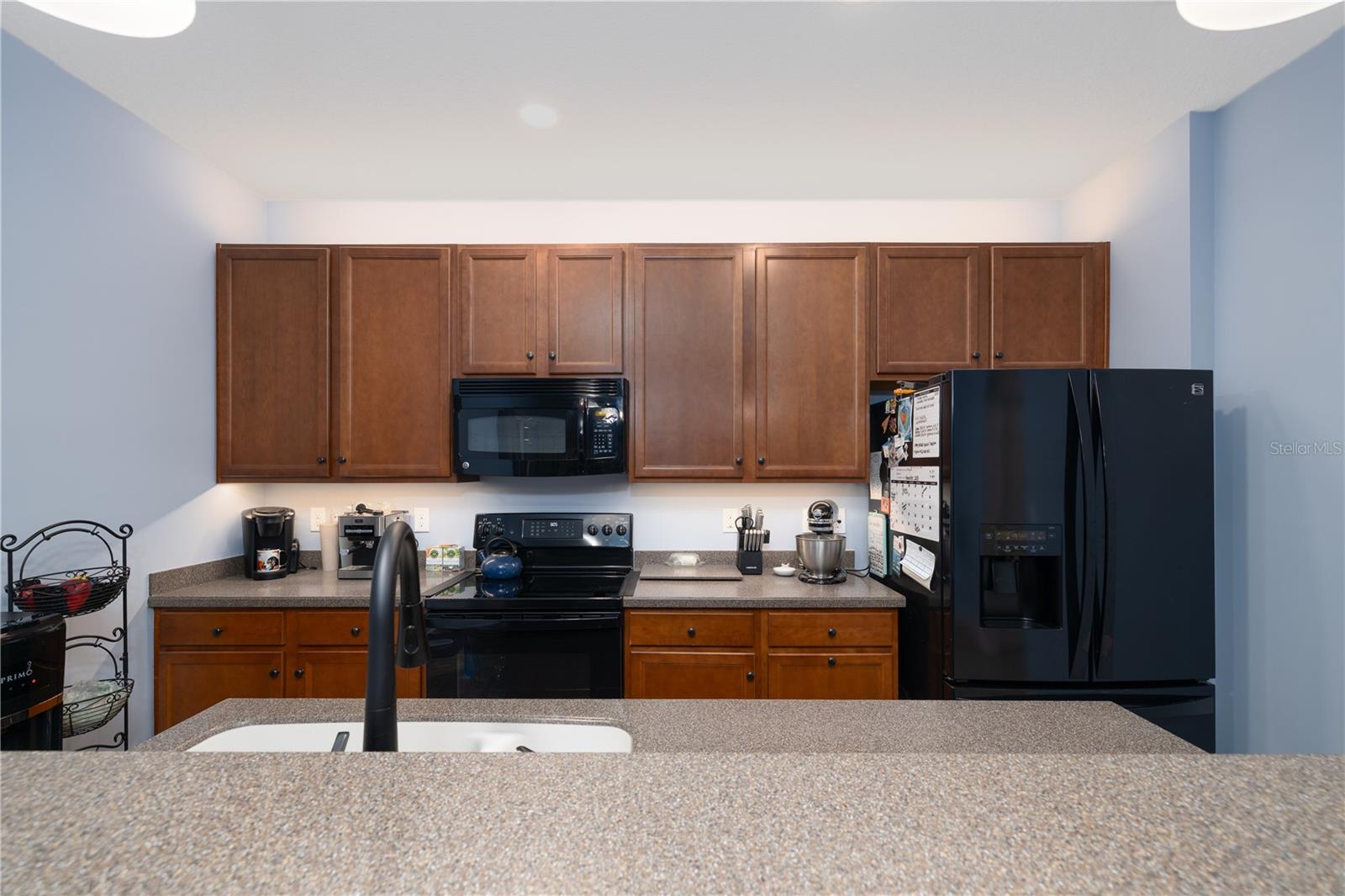 Image 10 of 41 For 415 New England Drive