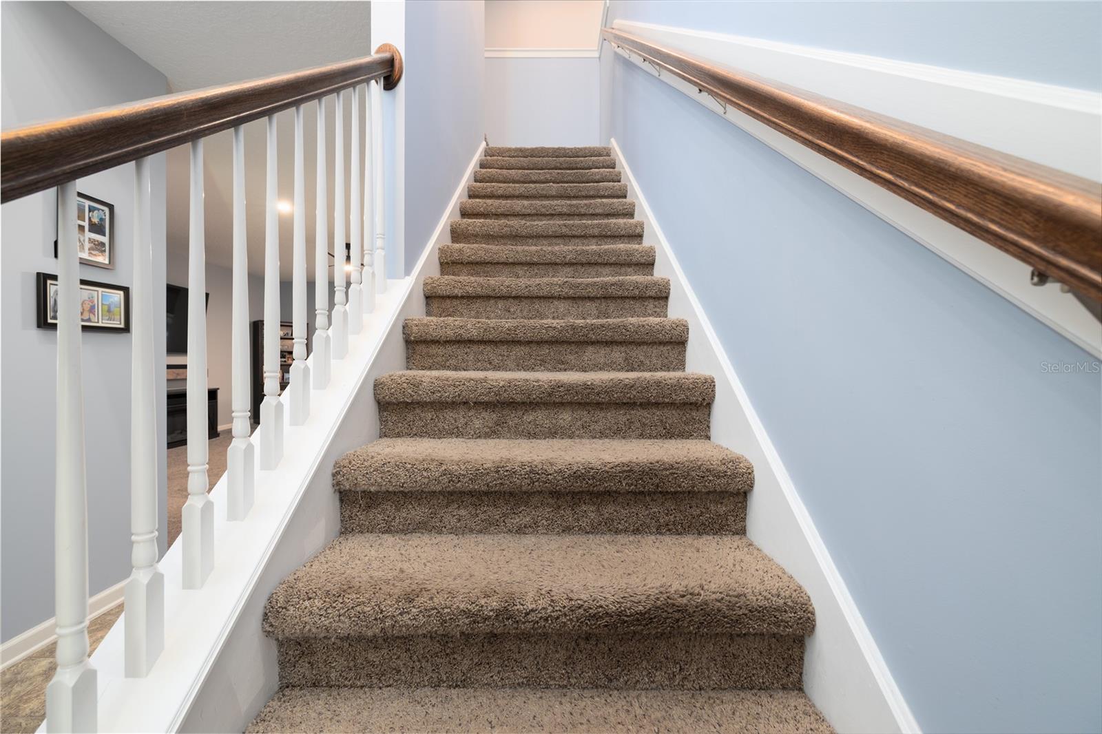 Image 18 of 41 For 415 New England Drive