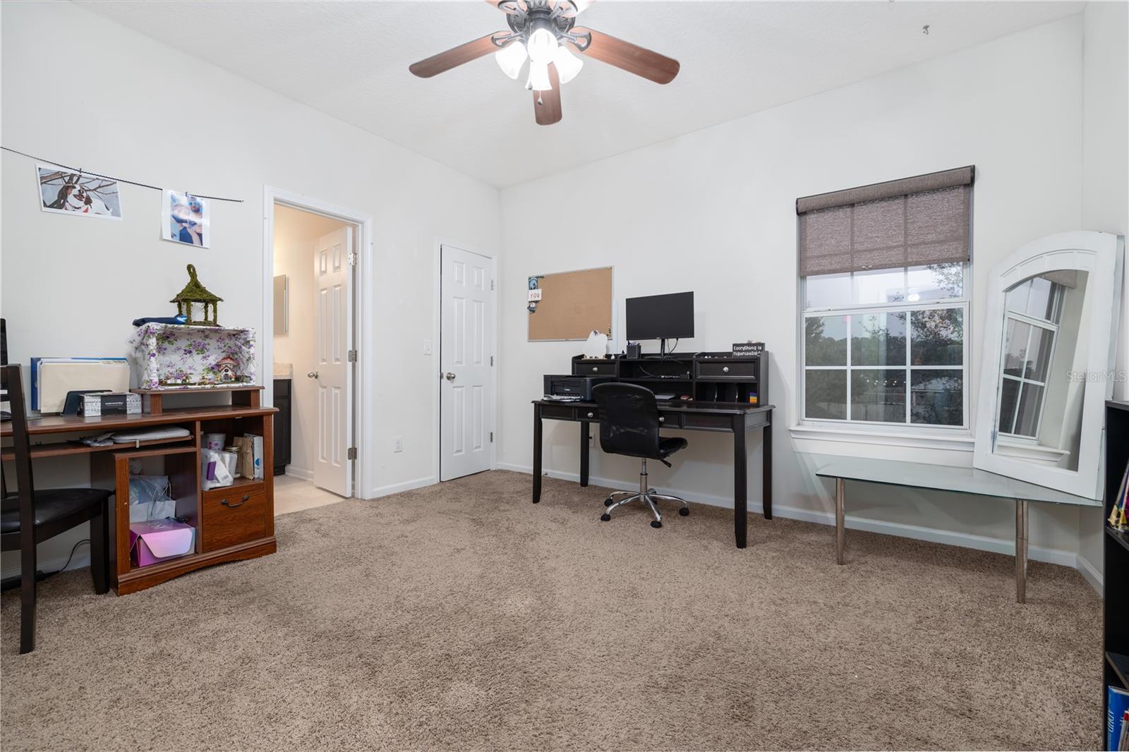 Image 25 of 41 For 415 New England Drive