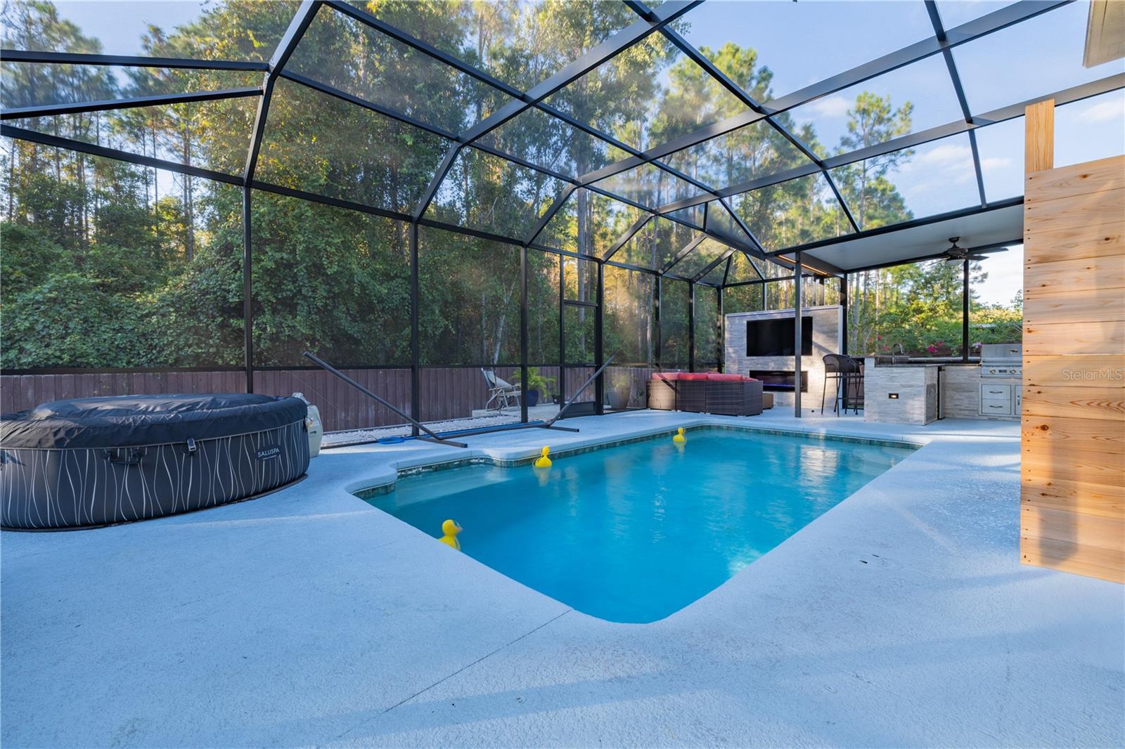 Image 31 of 41 For 415 New England Drive