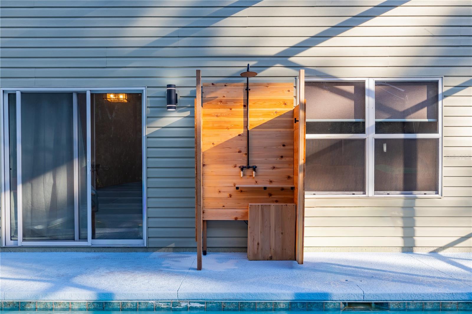 Image 35 of 41 For 415 New England Drive