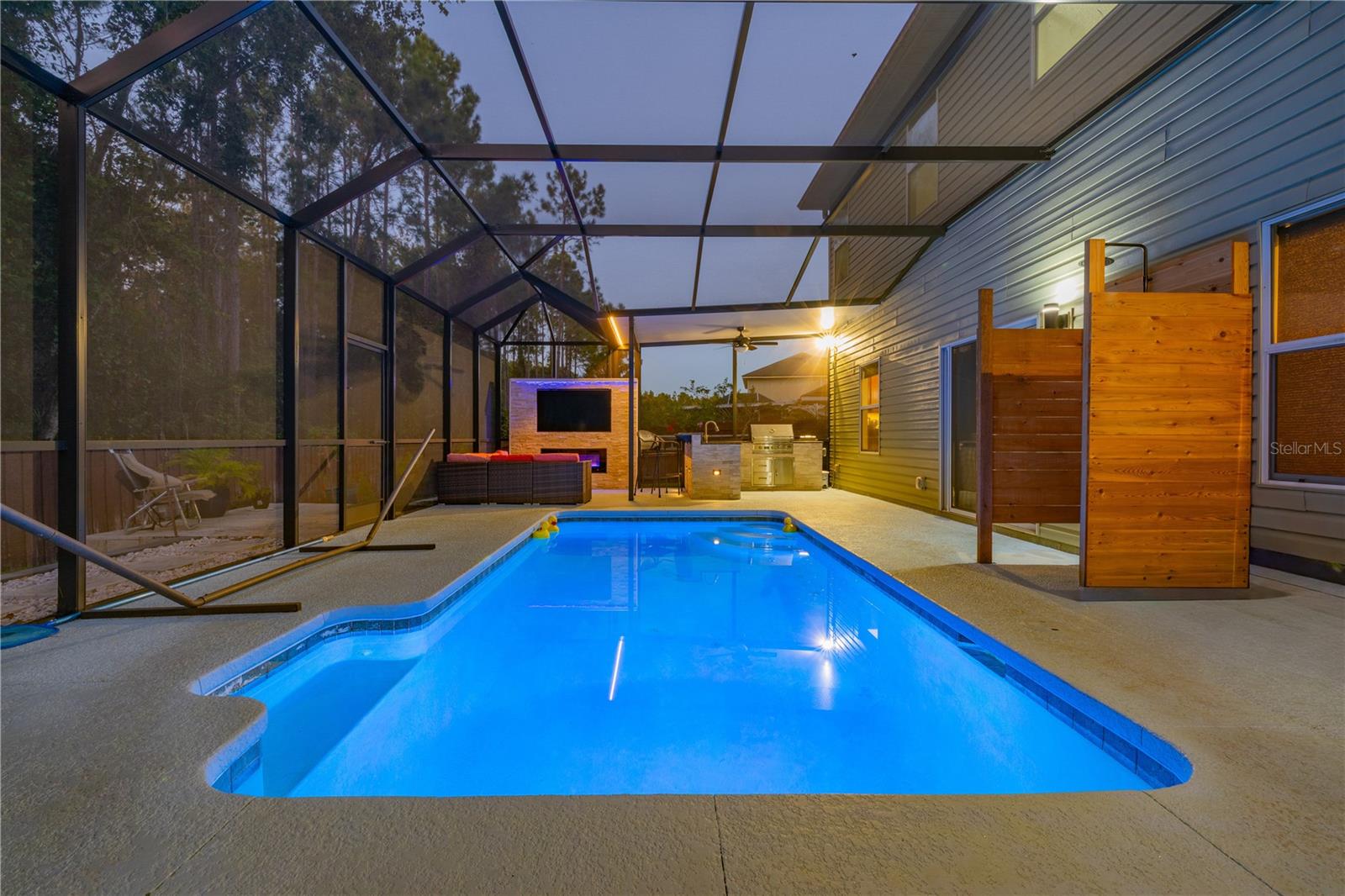 Image 38 of 41 For 415 New England Drive