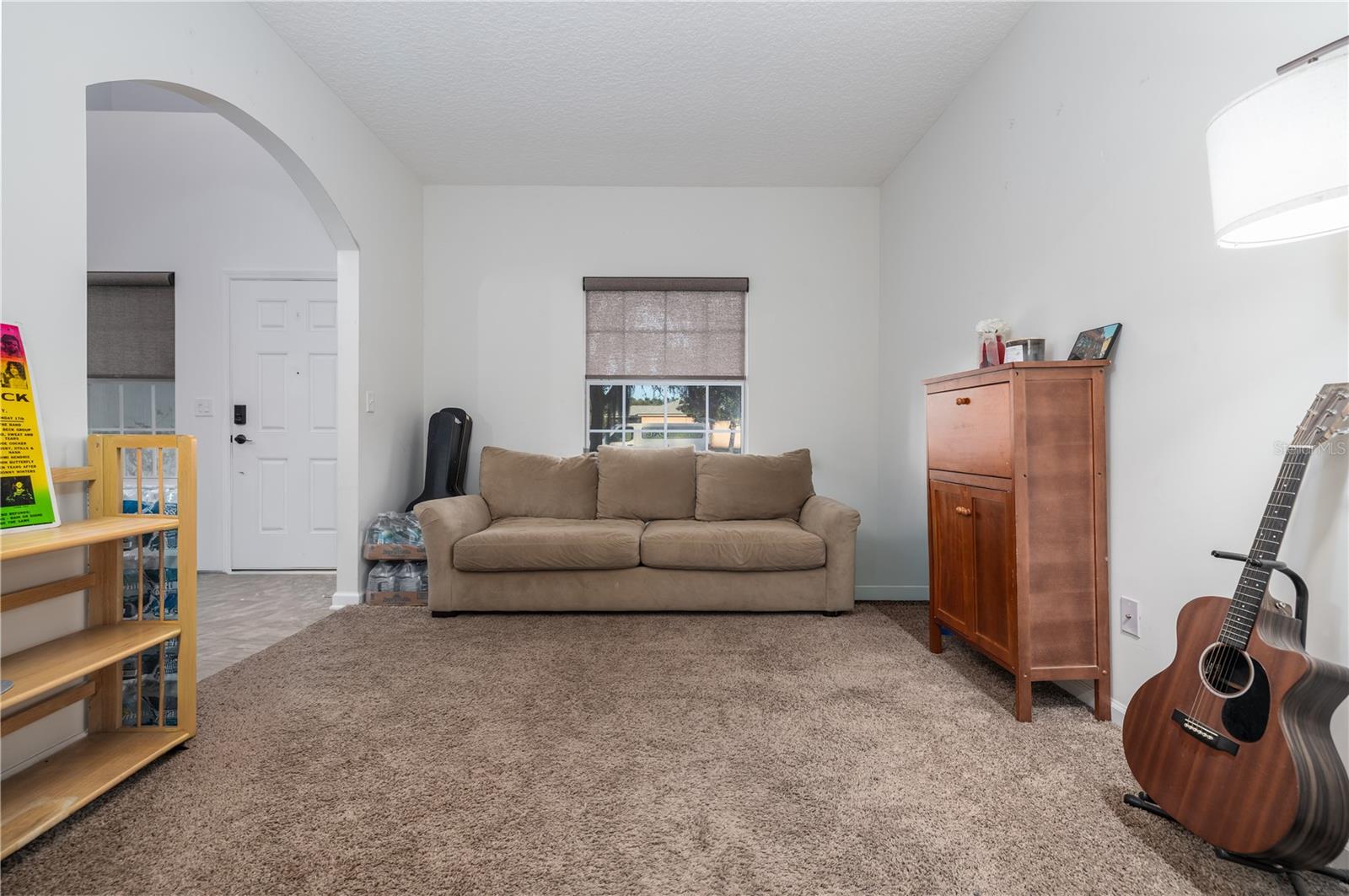 Image 6 of 41 For 415 New England Drive