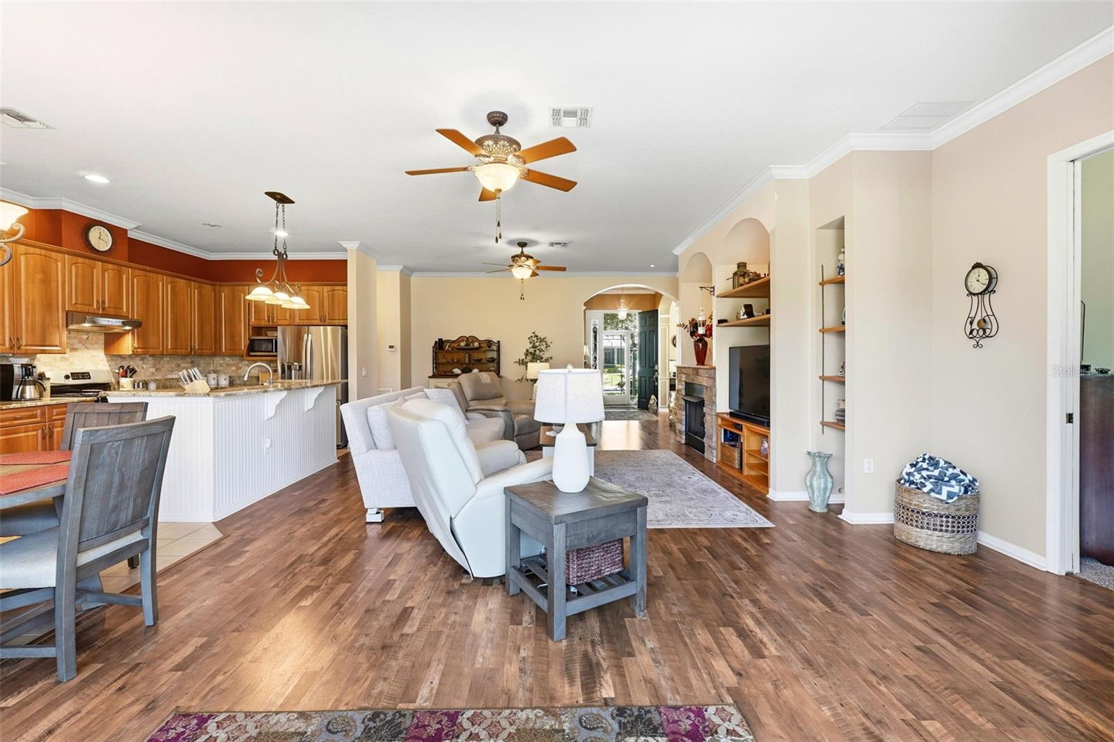 Image 7 of 49 For 1125 Hidden Bluff