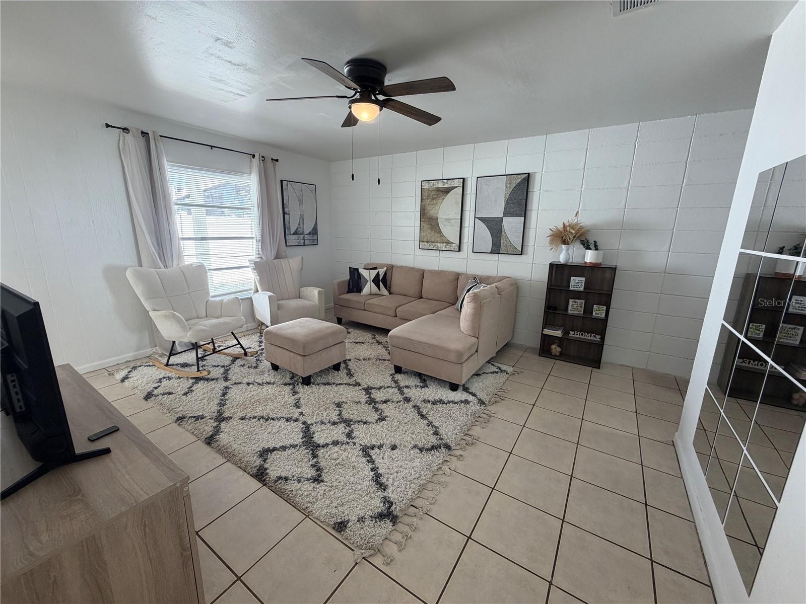 Image 3 of 10 For 15219 Westminister Avenue A