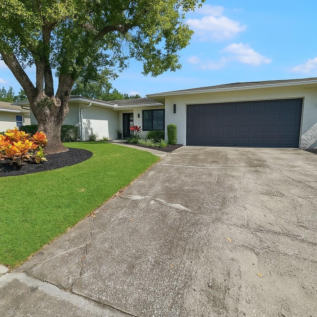 Image 2 of 4 For 609 Ashberry Lane