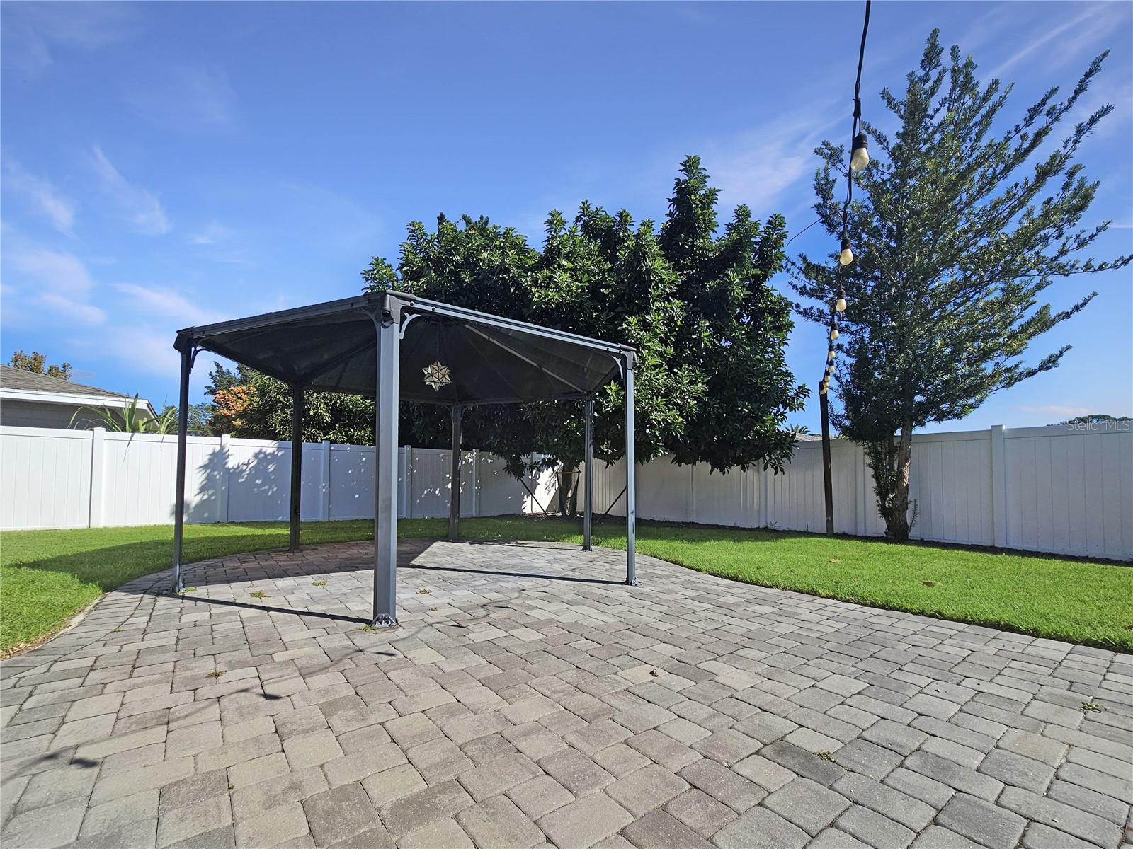 Image 4 of 4 For 609 Ashberry Lane