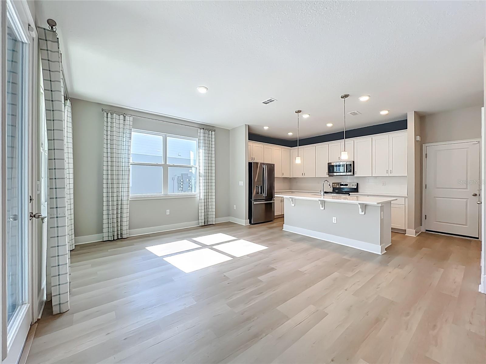 Image 15 of 72 For 6937 Five Oaks Drive