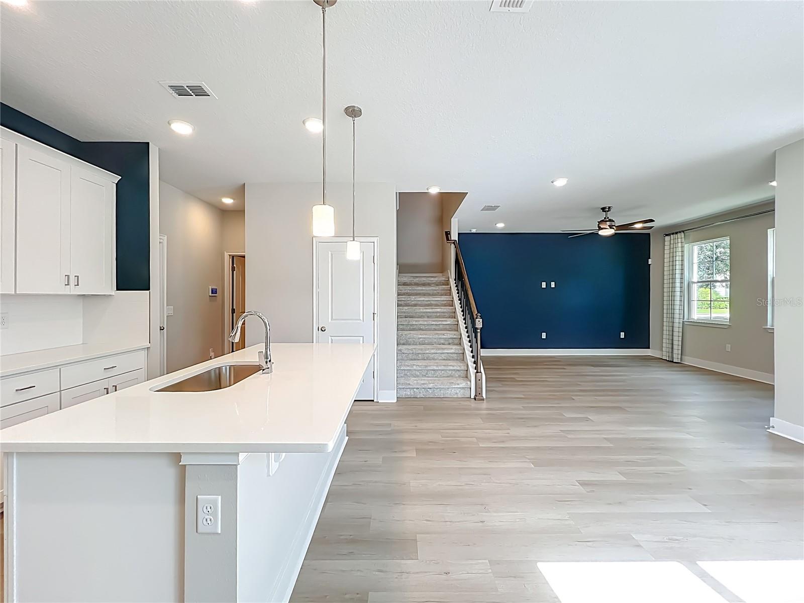 Image 16 of 72 For 6937 Five Oaks Drive