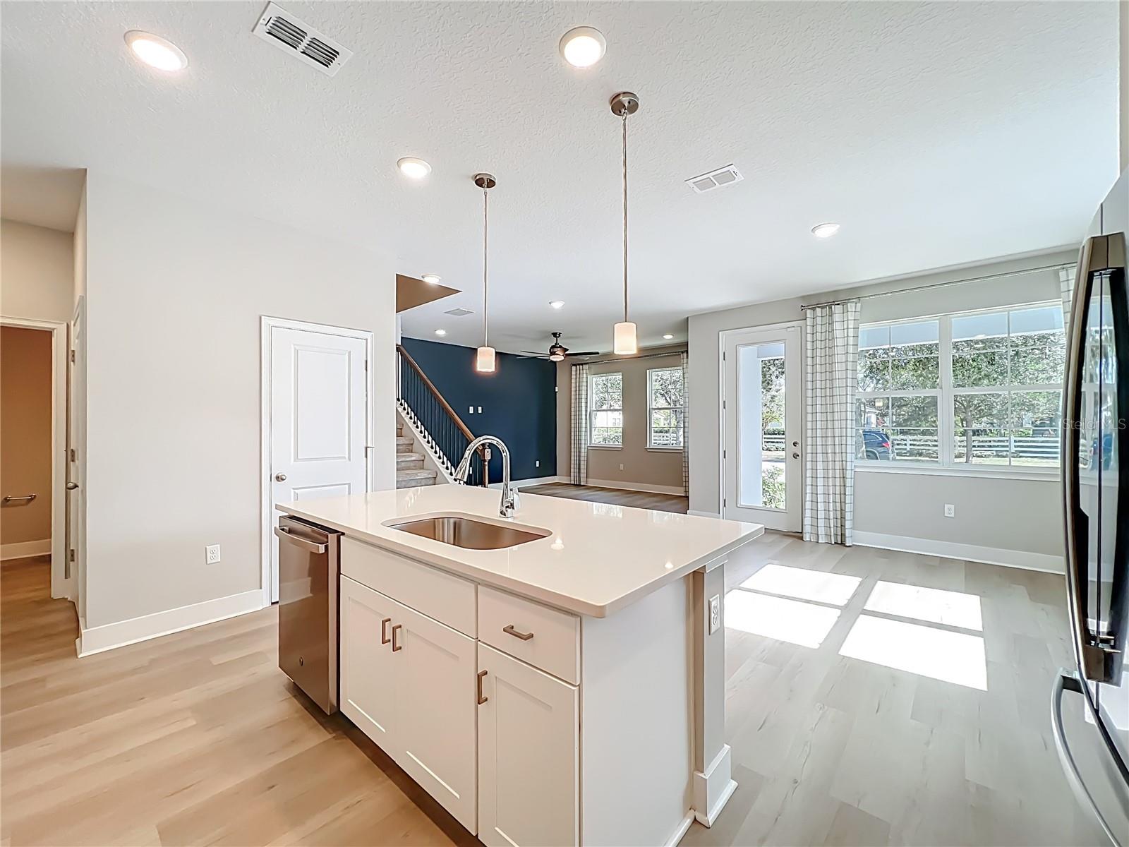 Image 17 of 72 For 6937 Five Oaks Drive