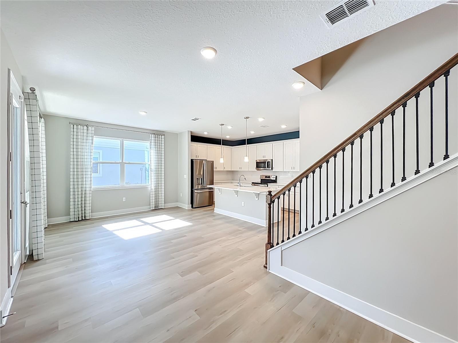 Image 28 of 72 For 6937 Five Oaks Drive