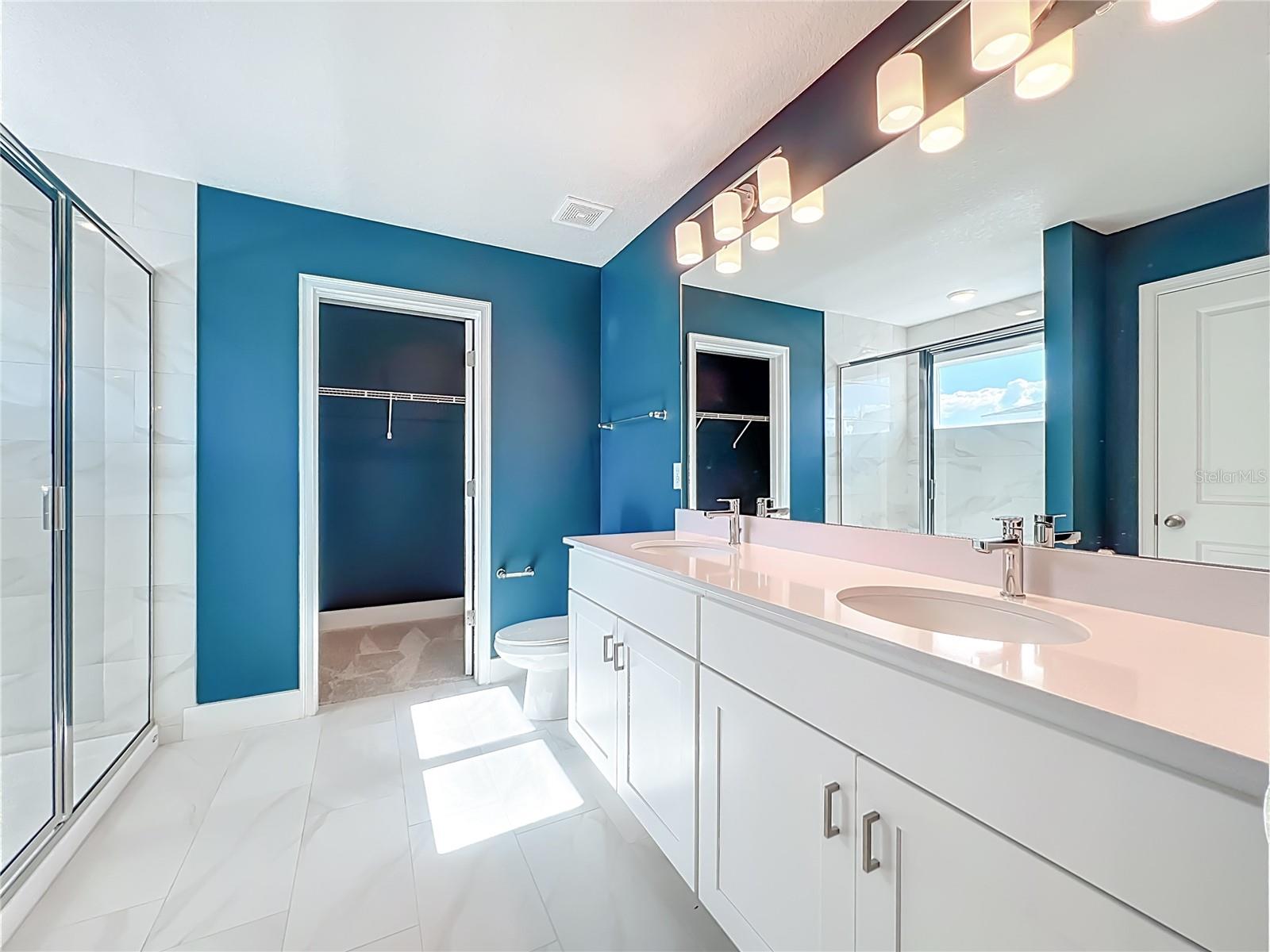 Image 38 of 72 For 6937 Five Oaks Drive