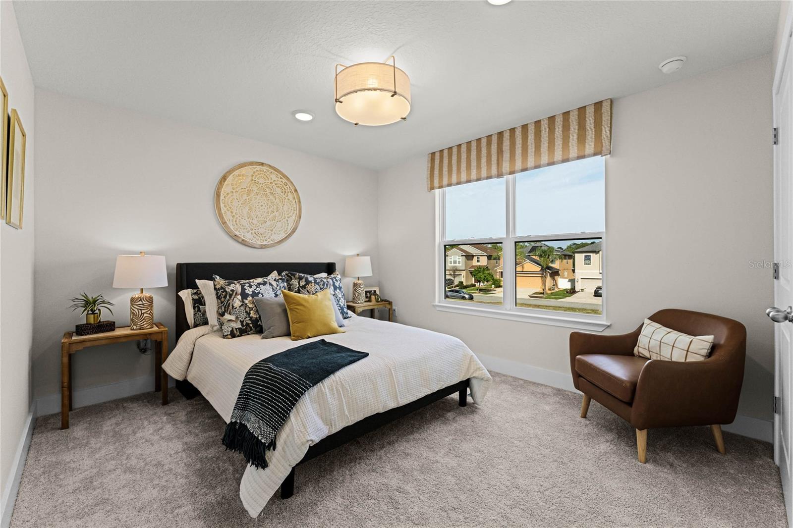 Image 48 of 72 For 6937 Five Oaks Drive