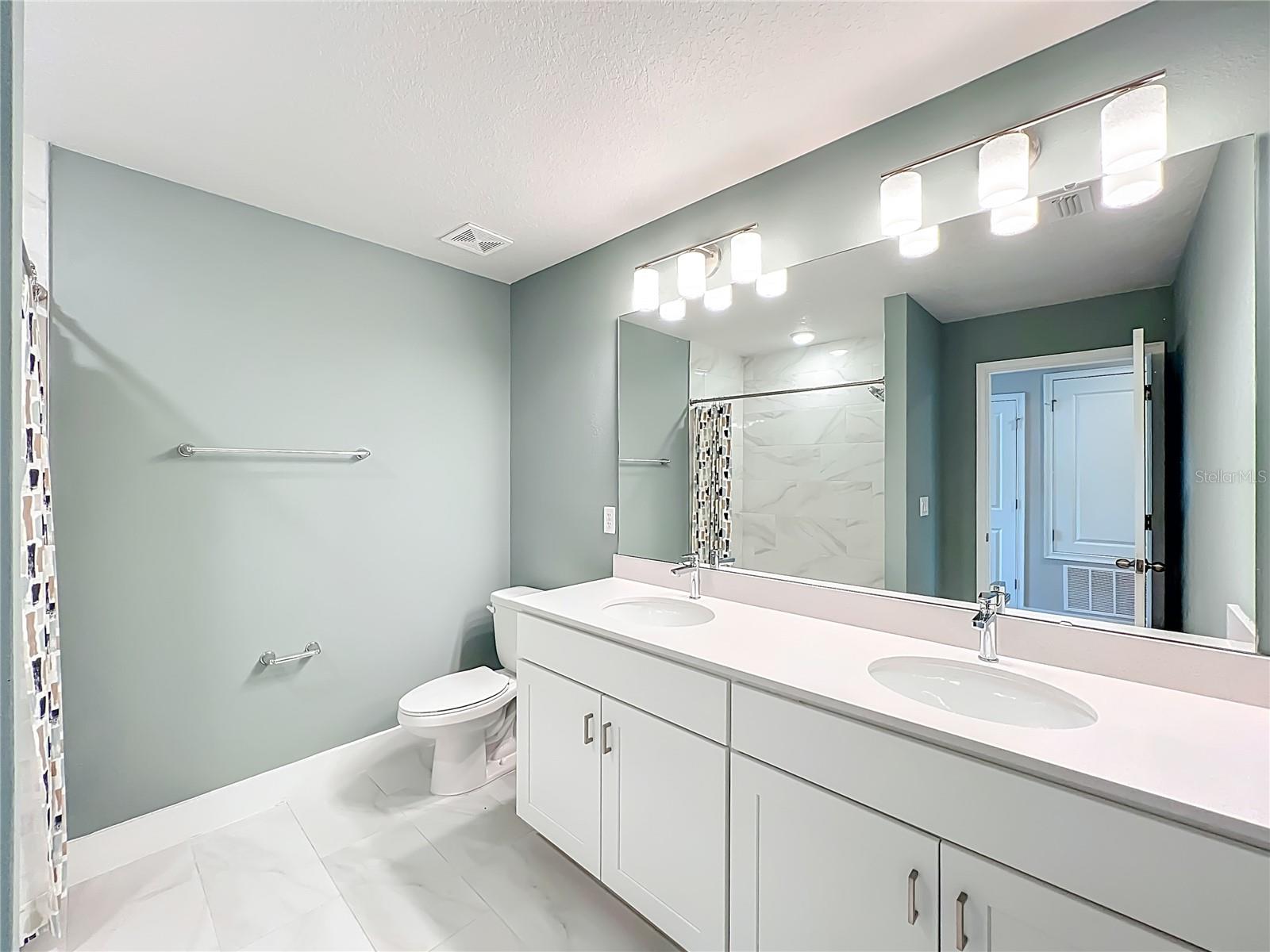 Image 55 of 72 For 6937 Five Oaks Drive