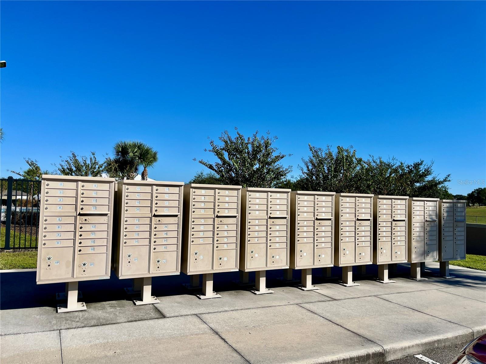 Image 24 of 35 For 421 Disa Dr.