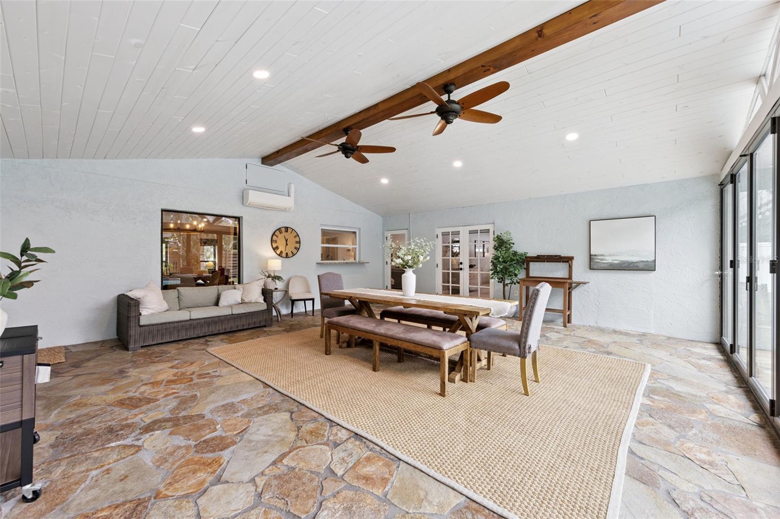 Image 13 of 36 For 4019 Quenita Drive