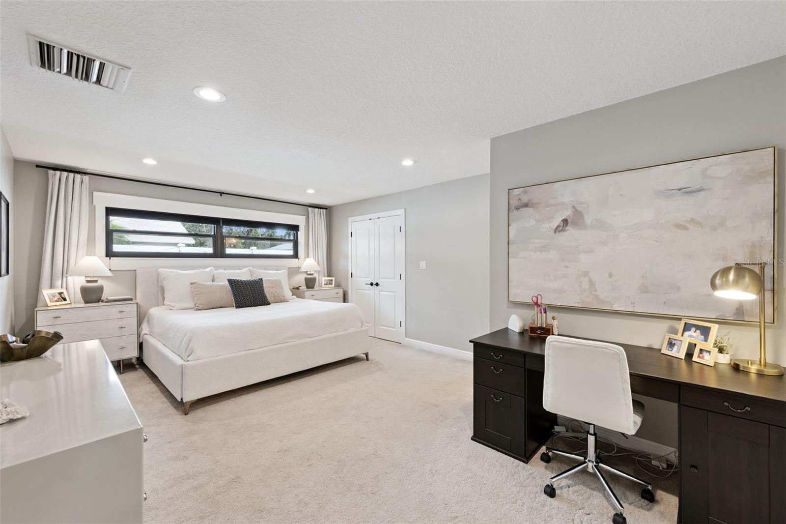 Image 17 of 36 For 4019 Quenita Drive