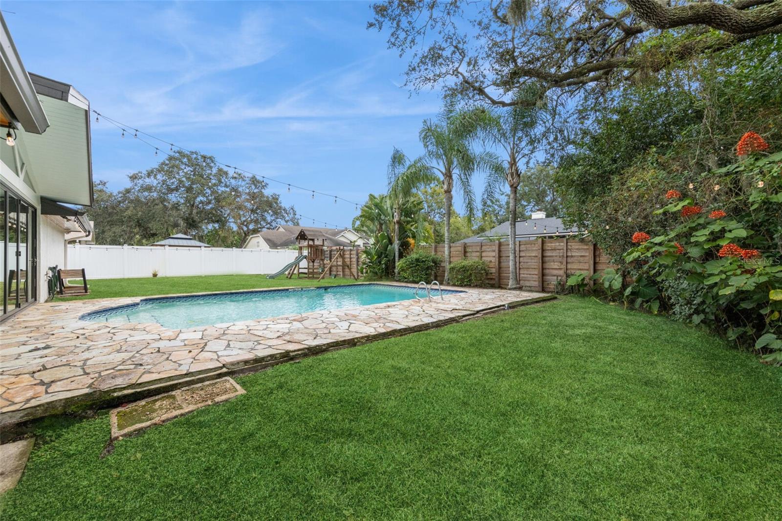 Image 31 of 36 For 4019 Quenita Drive