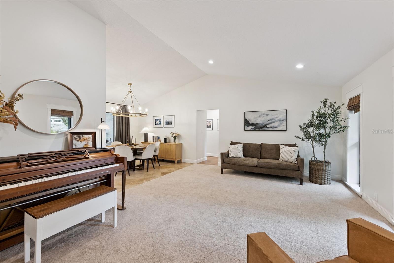 Image 5 of 36 For 4019 Quenita Drive