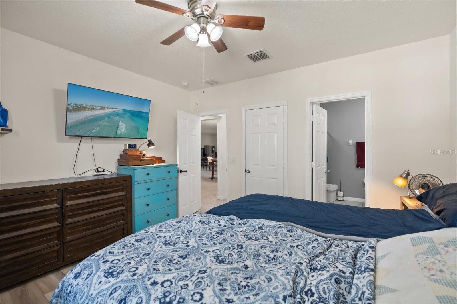 Image 11 of 47 For 1358 Yorkshire Court