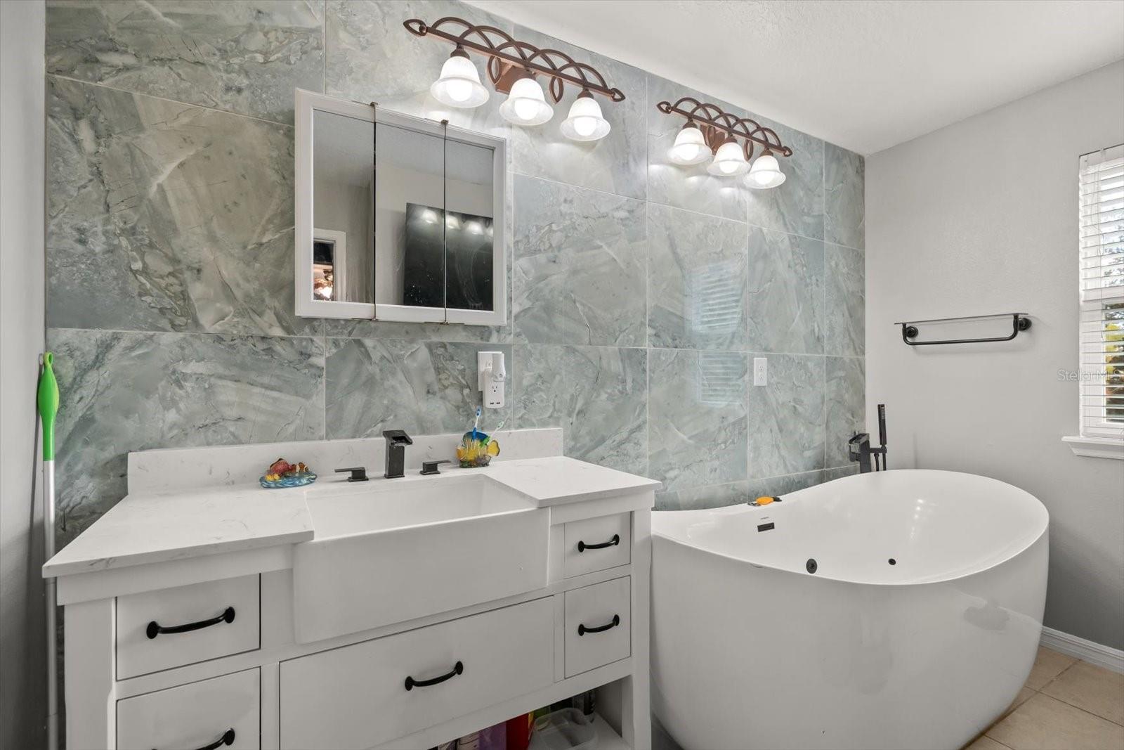 Image 34 of 47 For 1358 Yorkshire Court