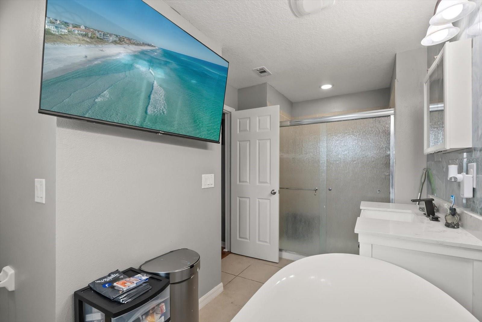 Image 35 of 47 For 1358 Yorkshire Court