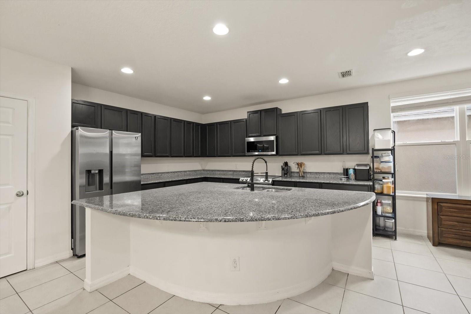 Image 4 of 47 For 1358 Yorkshire Court