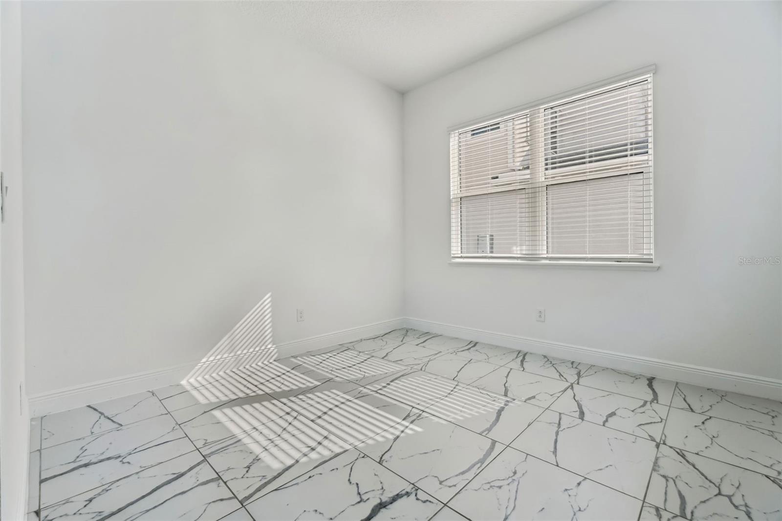 Image 24 of 60 For 16812 Bolsena Drive