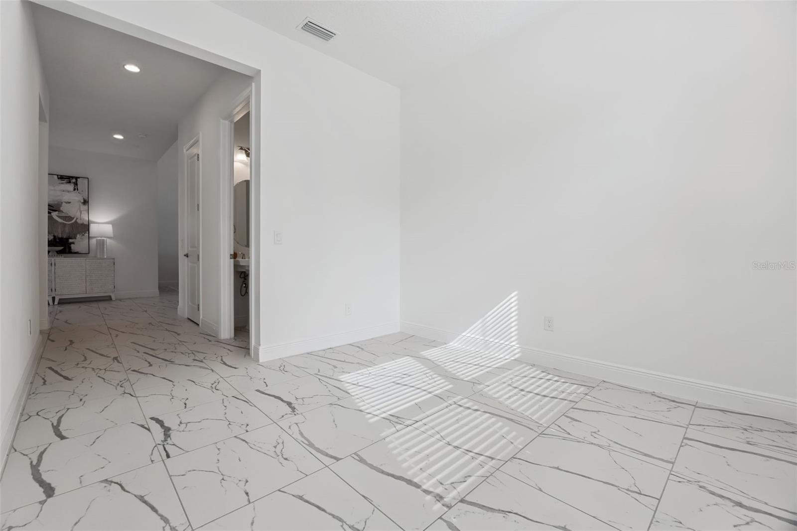 Image 25 of 60 For 16812 Bolsena Drive