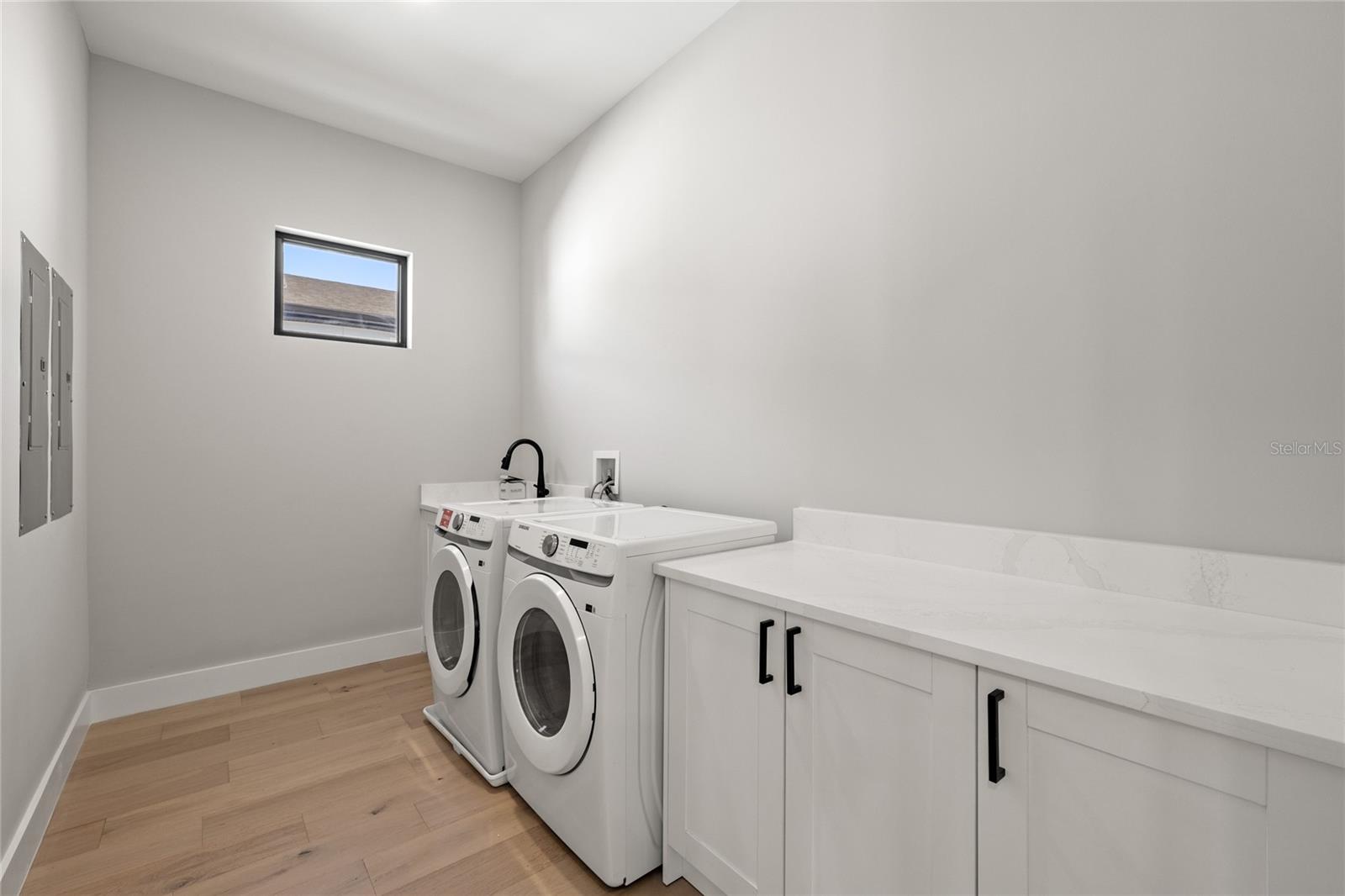 Image 45 of 60 For 921 Lake Emerald Drive