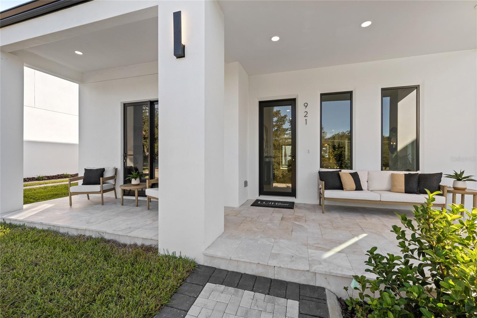 Image 57 of 60 For 921 Lake Emerald Drive