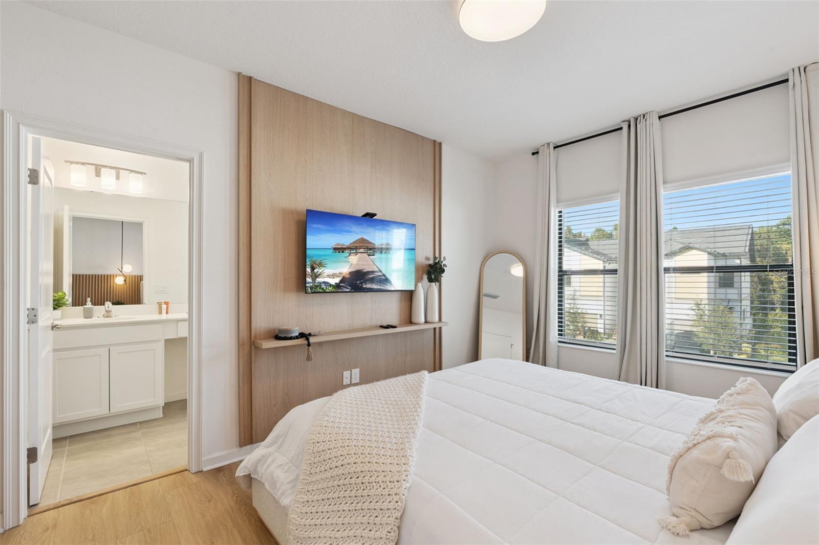 Image 11 of 42 For 10352 Ebb Tide Lane