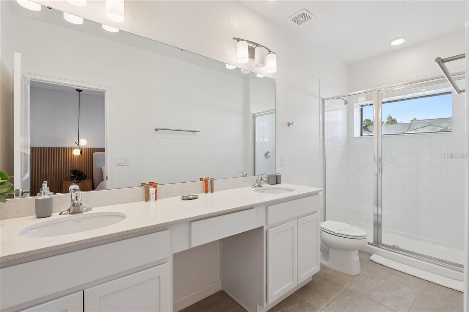 Image 18 of 42 For 10352 Ebb Tide Lane