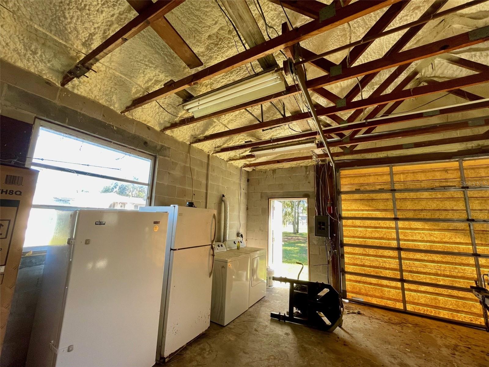 Image 21 of 29 For 2064 Shady Ln.