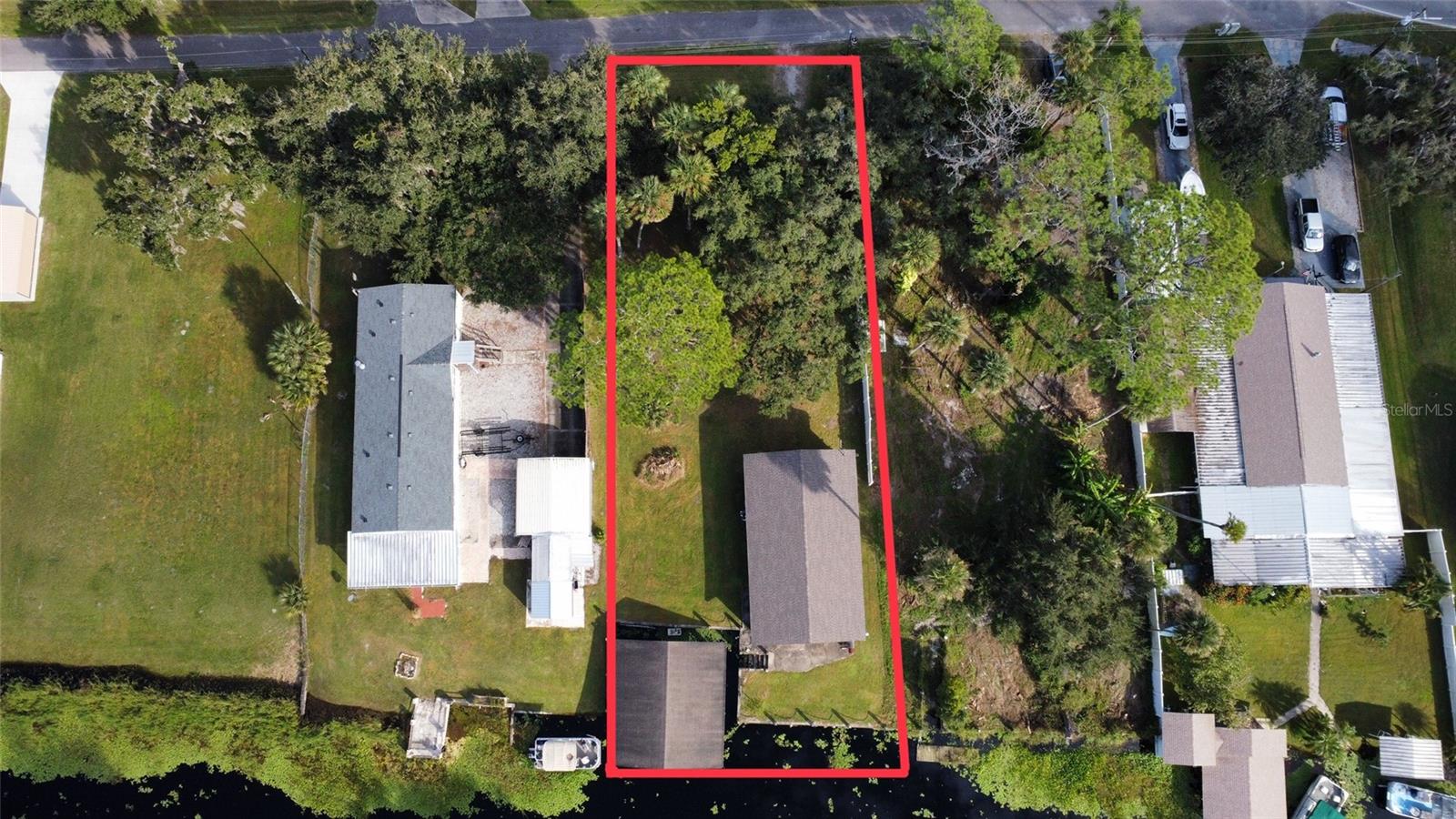 Image 25 of 29 For 2064 Shady Ln.