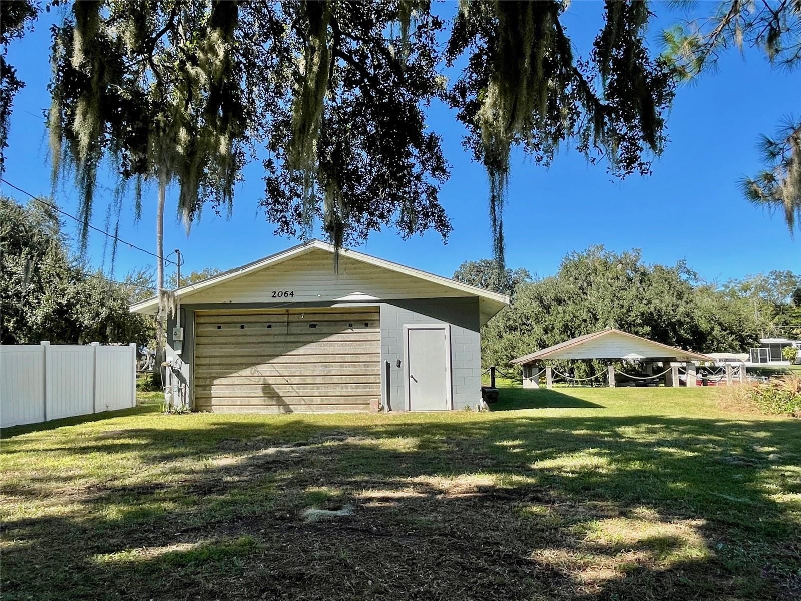 Image 8 of 29 For 2064 Shady Ln.