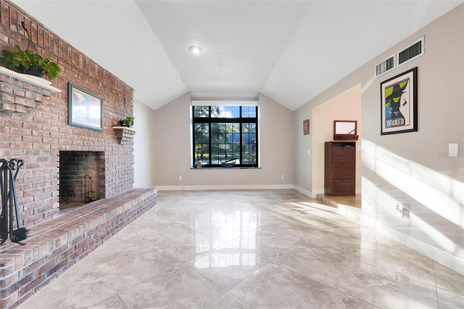 Image 11 of 46 For 6809 Parson Brown Drive